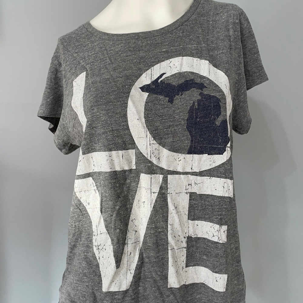 State of Mine Michigan Tee Shirt. Size Medium. Bundle and Save!